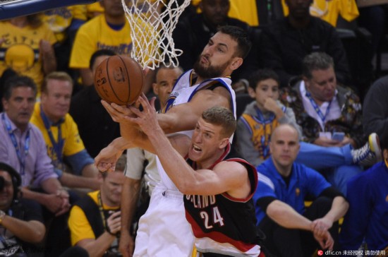 这让他在持 这让他在持